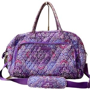 Beautiful VERA BRADLEY Purple Large Weekender Travel Bag